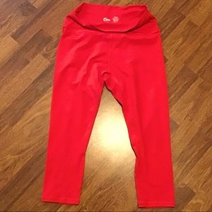 Zyia Red Ascend Hi - Rise Capris